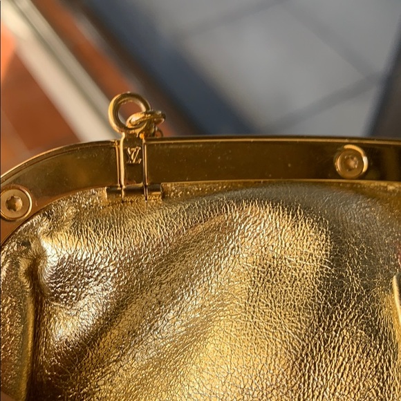 LOUIS VUITTON AUMONIERE CHAIN HAND BAG MONOGRAM - Picture 6 of 8